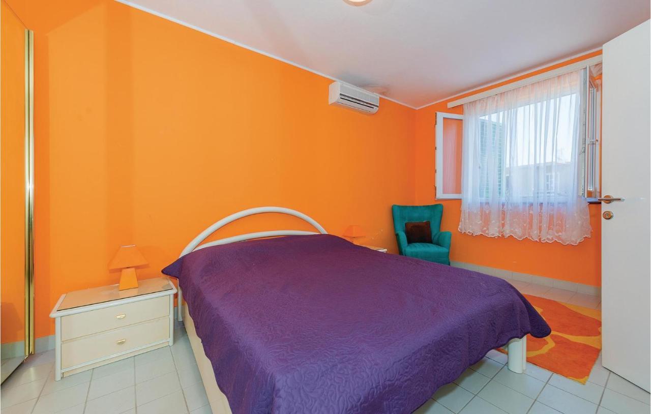 Lovely Apartment In Rogoznica With Wifi Eksteriør bilde